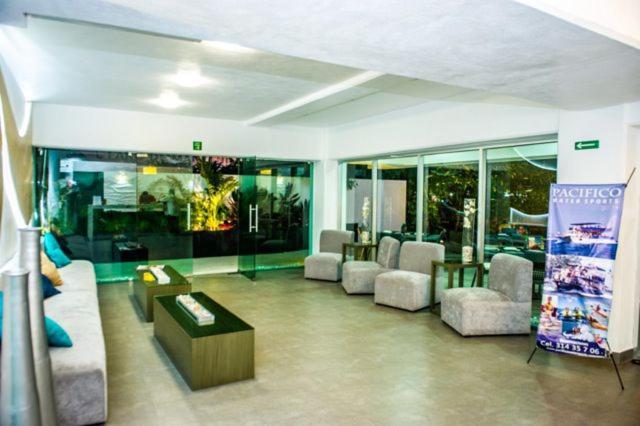 Hm Hotel Мансанильо Экстерьер фото